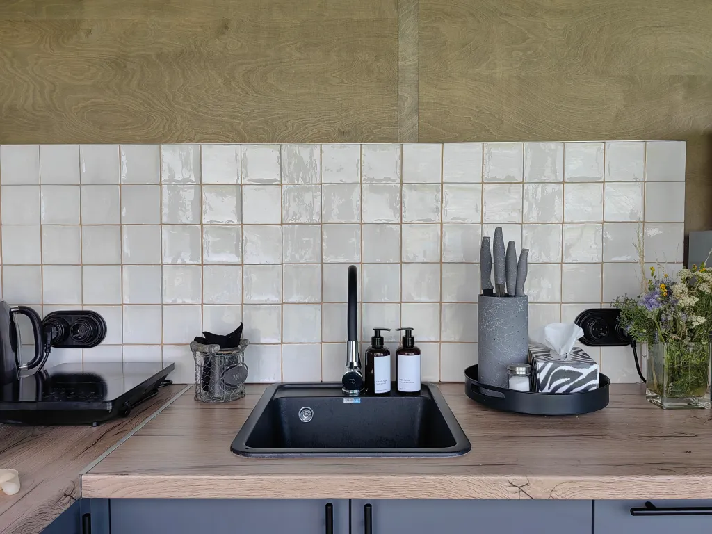 База отдыха с панорамными видами на озеро Ильмень