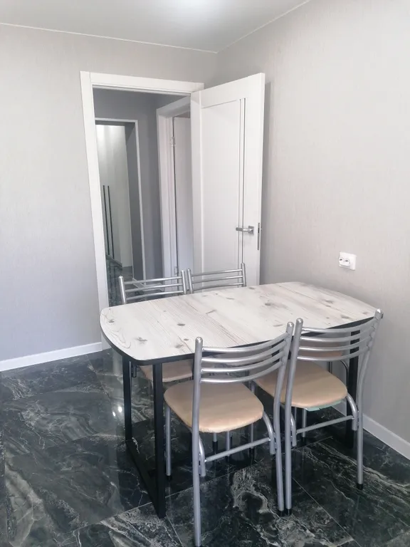 2-х комнатная комфортная квартира с новым евроремонтом и мебелью