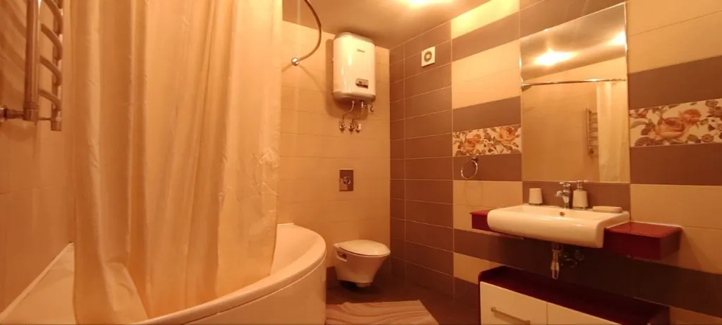 Квартира Апартаменты с большой ванной и WI-FI на 6 гостей возле Планеты — Красноярск