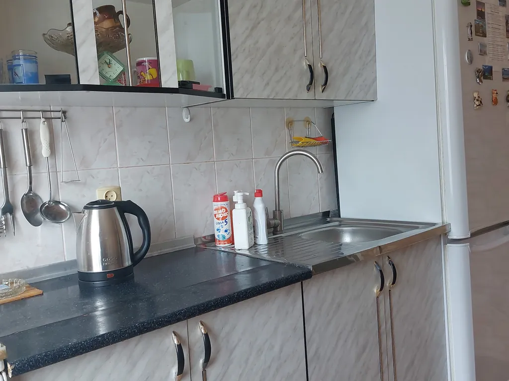 Квартира на первом этаже возле трассы