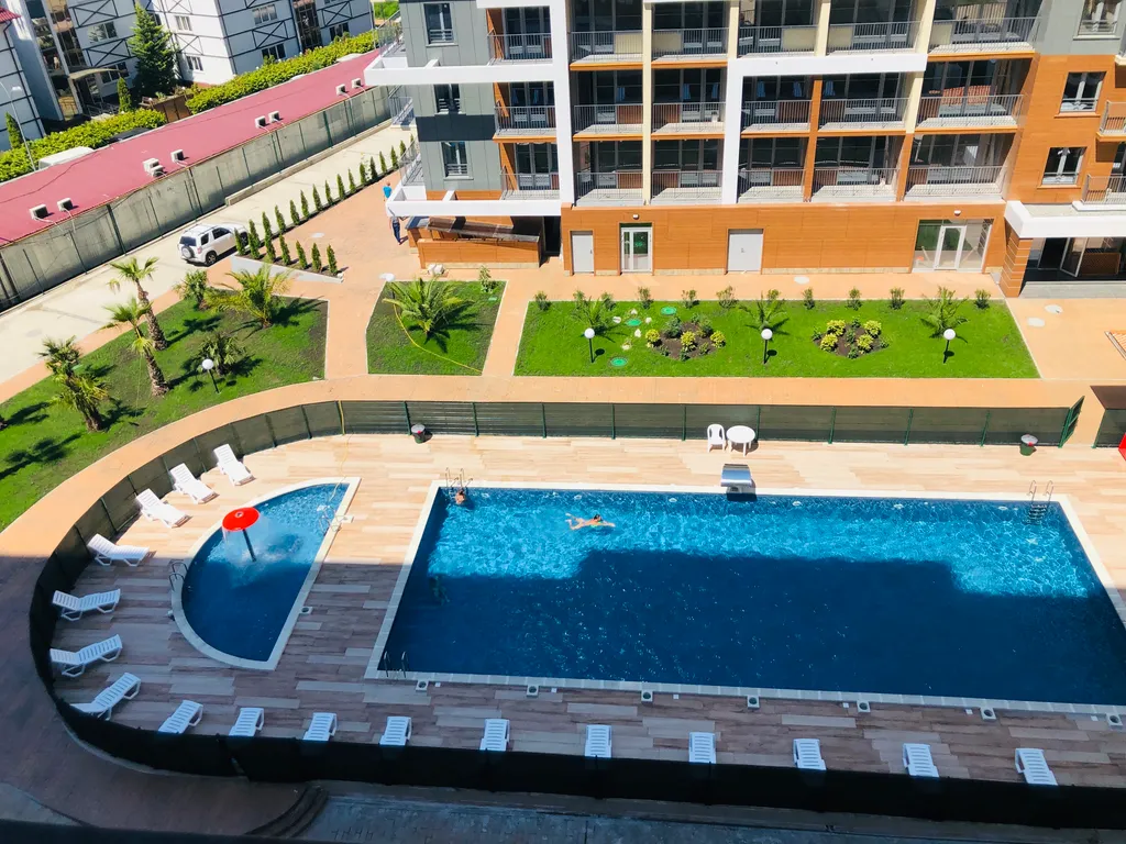 Студия с балконом