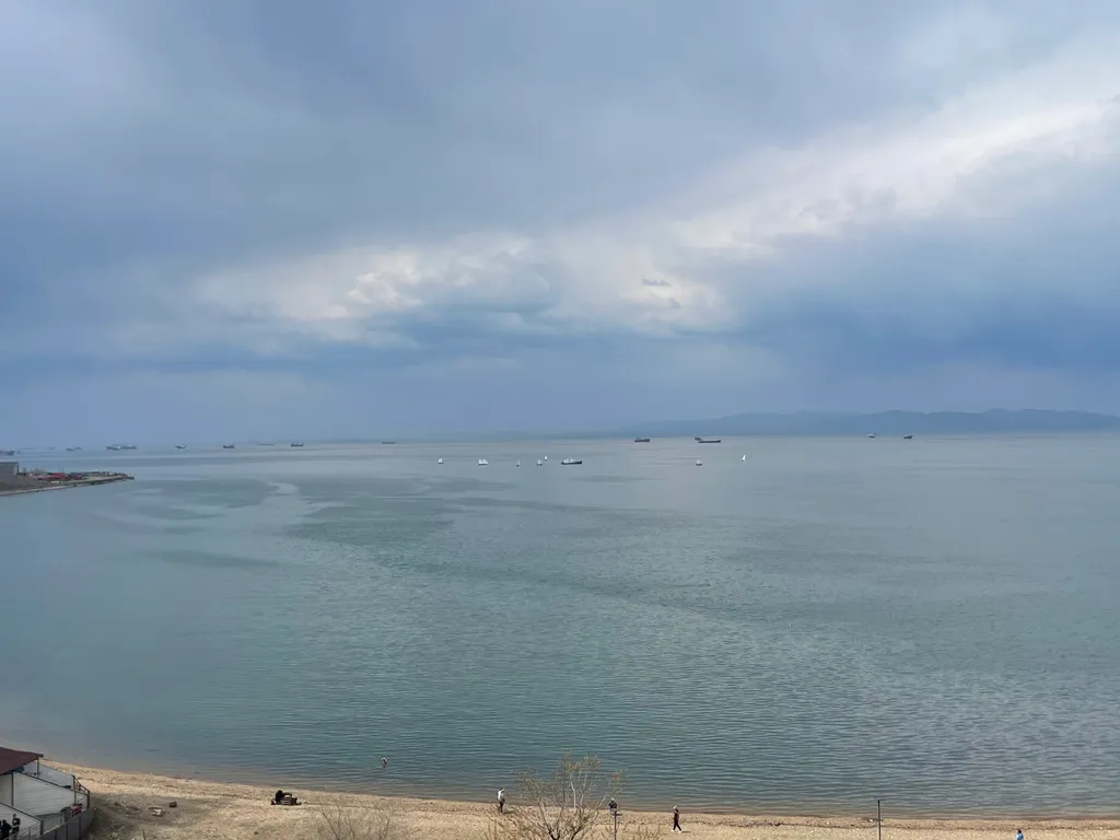 Квартира на берегу моря в новом доме бизнес-класса в 5 минутах от центра