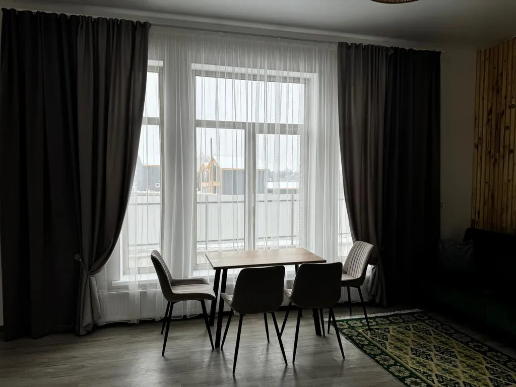 Комната с видом на горы