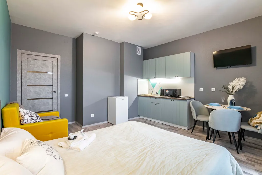 Студия с лоджией для 3 гостей