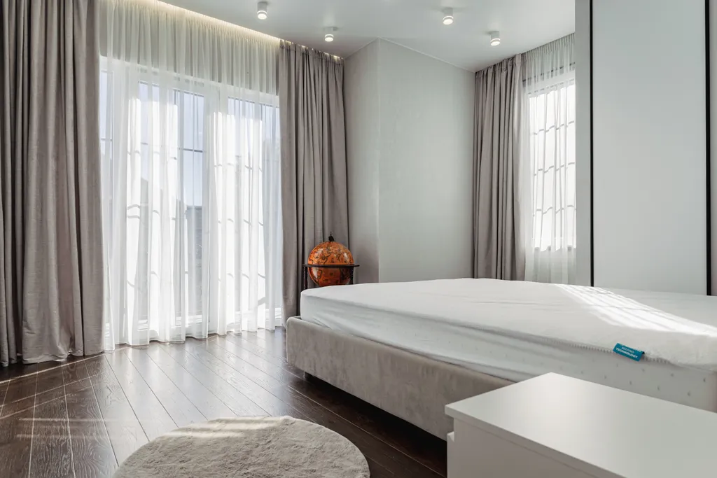 Дом с видом на море, горы, и теплым бассейном