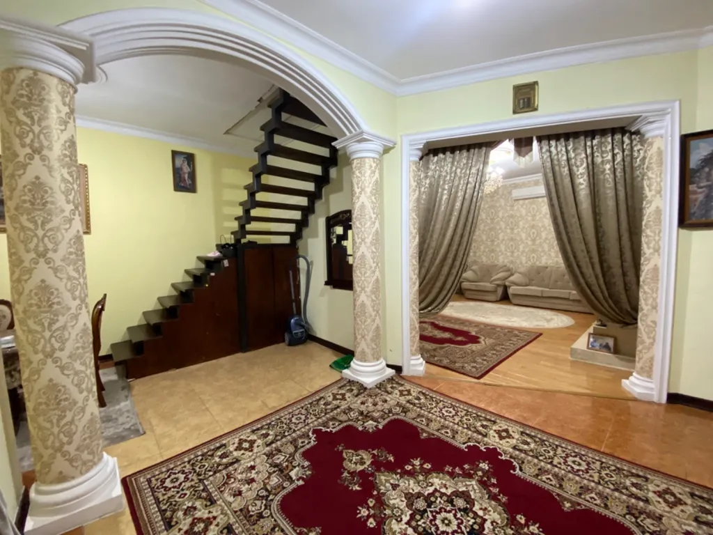 Уютный одноэтажный дом с двором, мангалом и беседкой