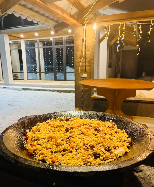 Уютный дом среди гор