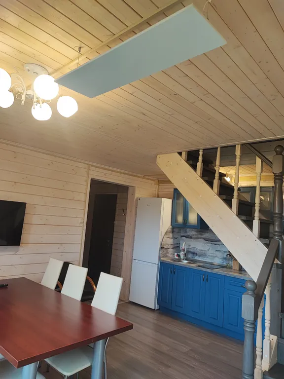 Просторный деревянный коттедж, половина дома, 2 этажа 2Л