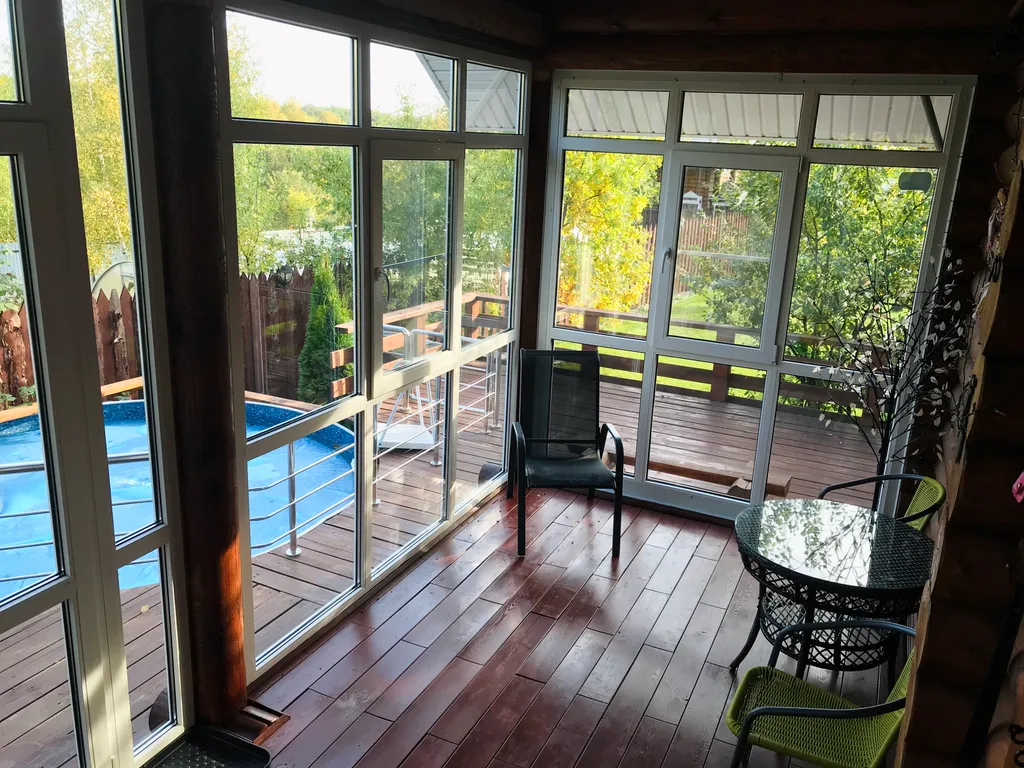 Коттедж Лада в черте города с сауной