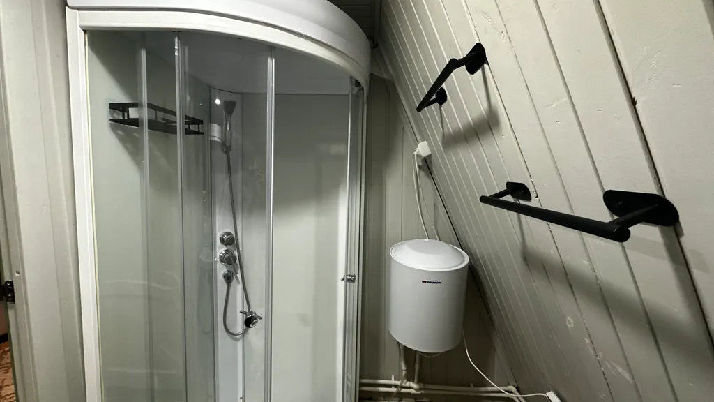 Уютный дом с видом на озеро