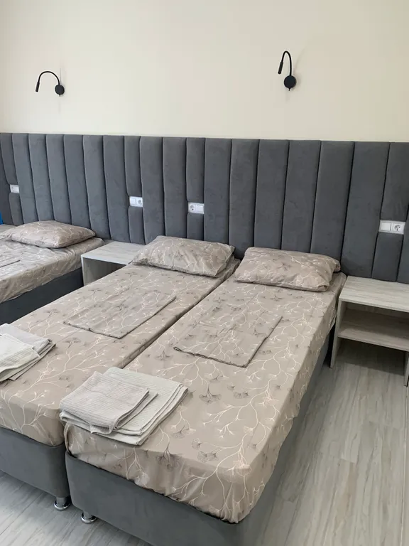 Коттедж Дом со своим бассейном в центре п. Лазаревское — Лазаревское