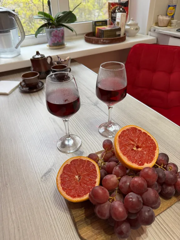 Двухкомнатная квартира в Йошкар-Оле в тихом районе с большой парковкой