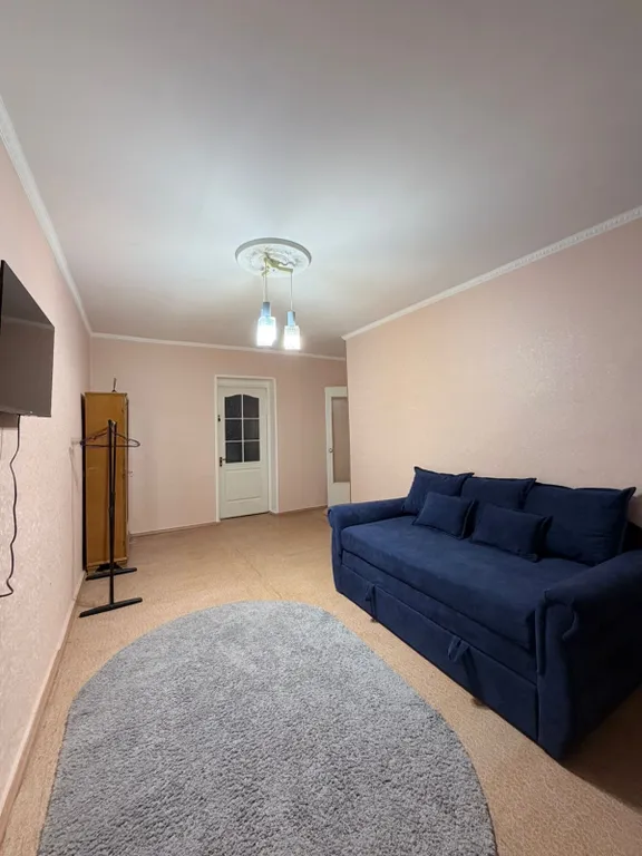 Свободна! Двухкомнатная квартира для спокойного отдыха в центре города