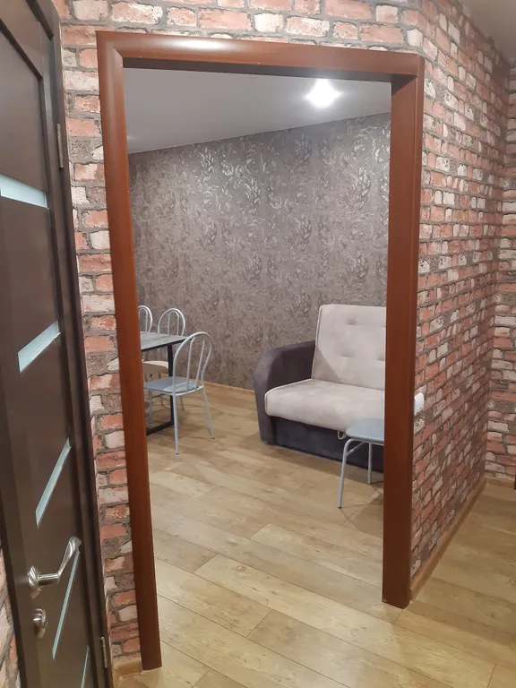 Просторная квартира недалеко от въезда в город