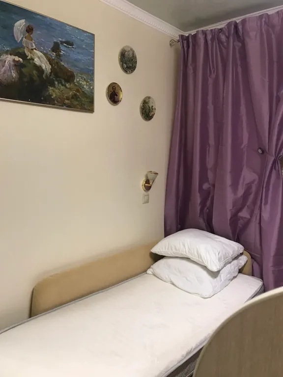 Половина дома с отдельным входом, с садом на берегу Чёрного моря