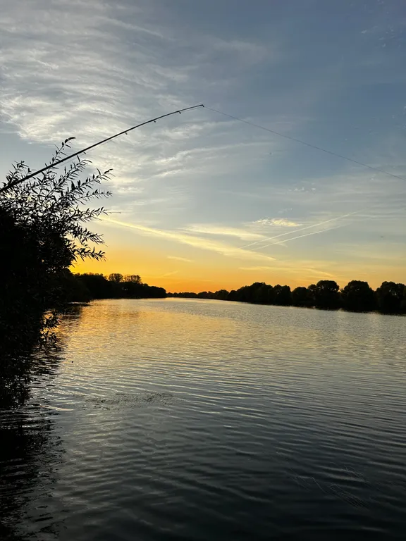 Дом на реке