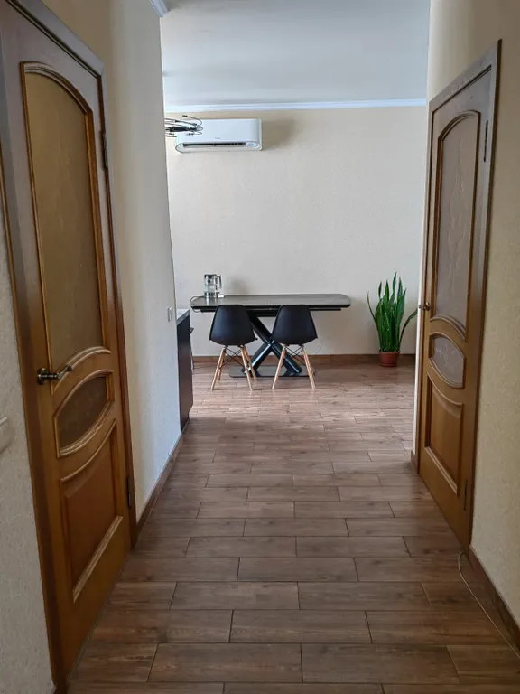 Уютная студия с отдельной спальней в тихом районе приморья