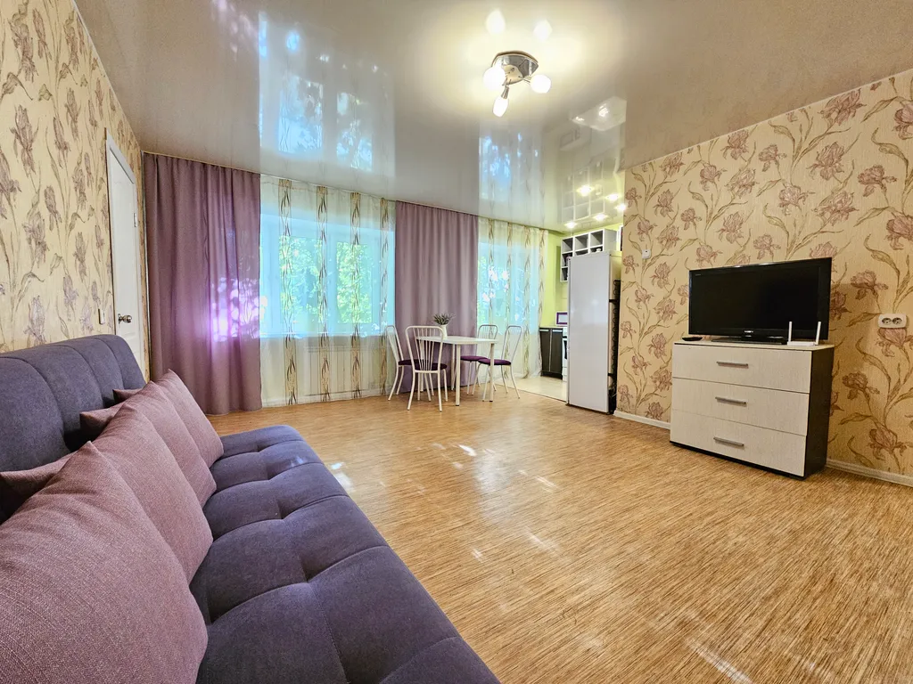 Уютная квартира не далеко от студгородка СФУ детской краевой больницы