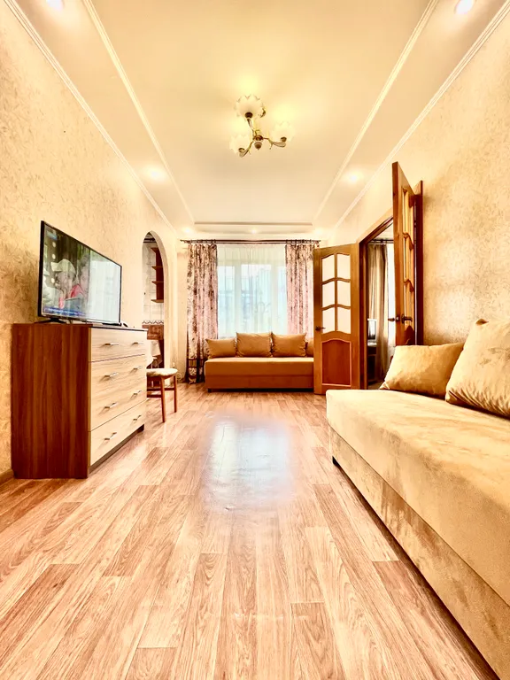 Двухкомнатная квартира в центре у набережной