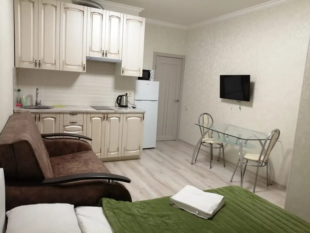 Студия, Белая дача, садовод