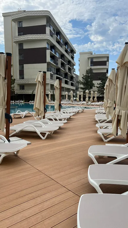 Шикарные апартаменты на первой береговой линии с бассейном