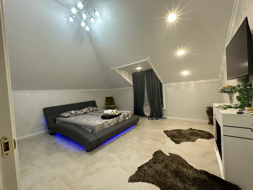 Шикарный двухкомнатный люкс с терассой