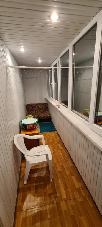 Уютная двухкомнатная квартира с видом на море вдали от шума