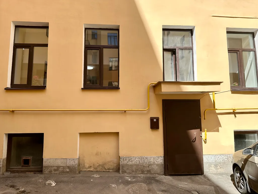 Студия-эконом в самом центре