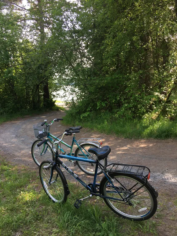 Дом на берегу озера