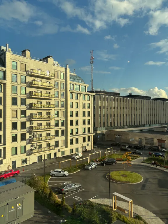 Новая студия у метро в центре