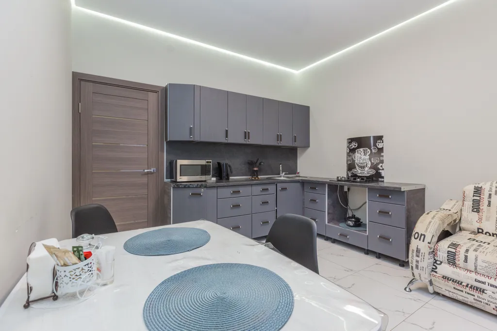 Современная красивая однушка в центре города