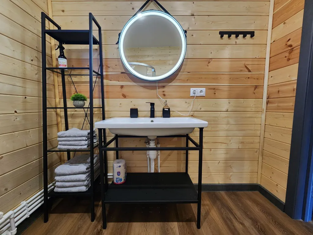 Дом для уединения на берегу Волги