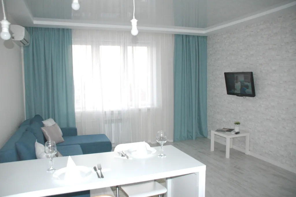 Квартира Двухкомнатная на Спортивной с Джакузи, шесть спальных мест — аренда посуточно в Кемерово