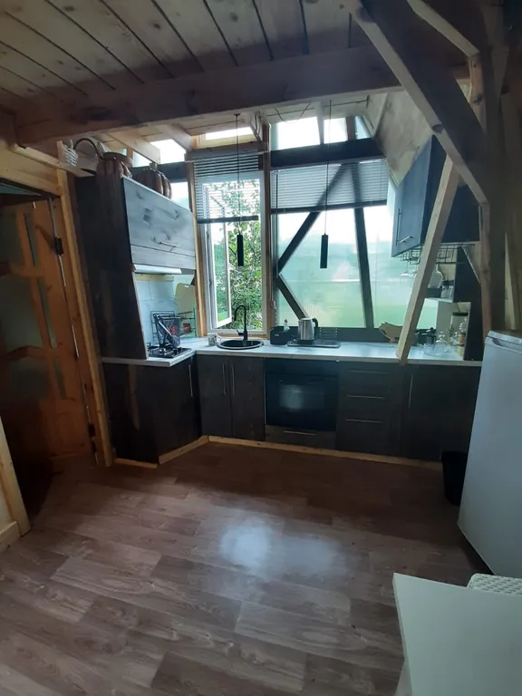 Дом у лесного пруда