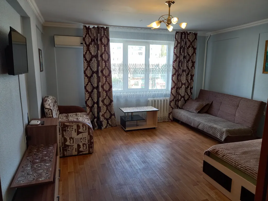 Комфортная, просторная 2-комнатная квартира в престижном районе