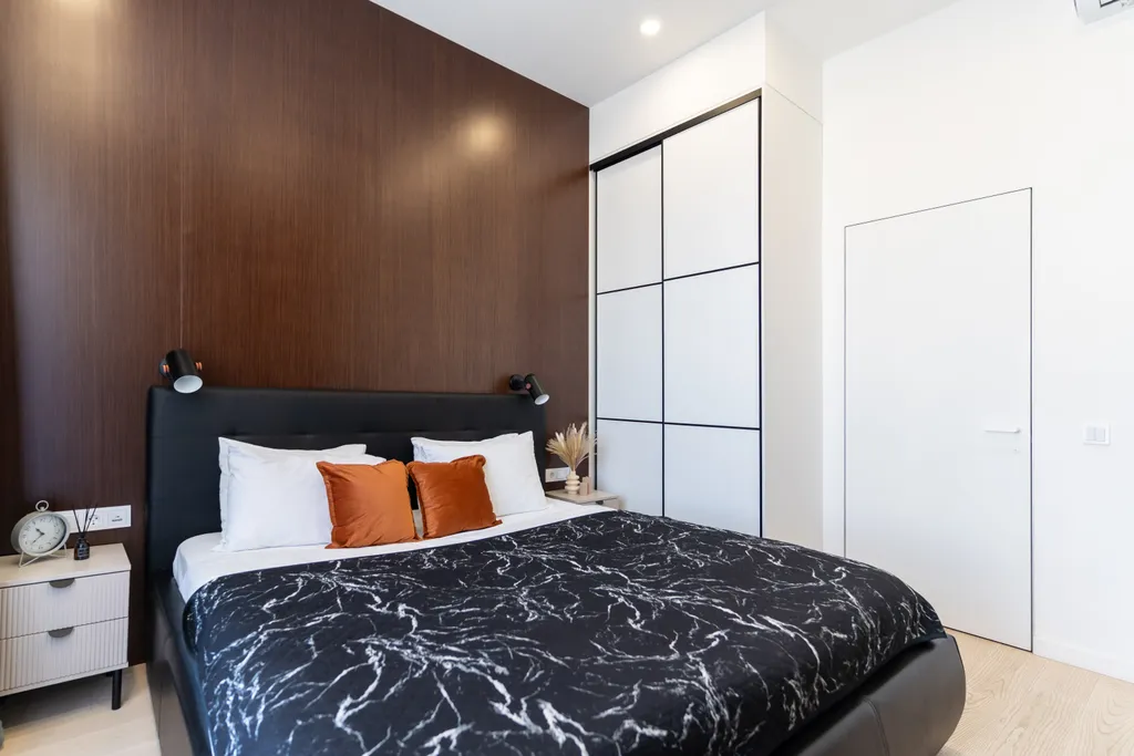 Двухэтажная квартира с мини-сауной и террасой на крыше