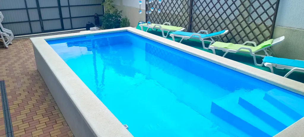 Коттедж Дом с бассейном — Геленджик