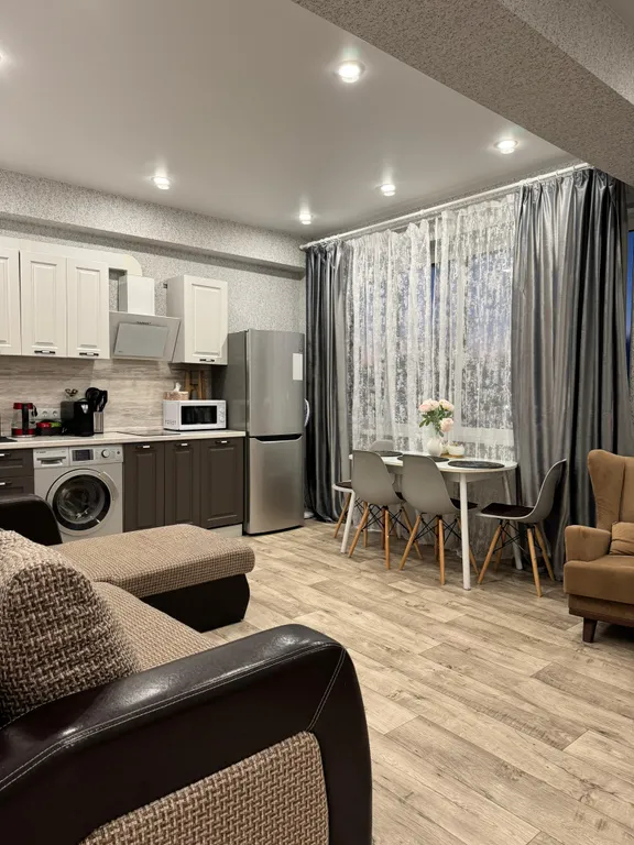 Квартира Студия  в ЖК Роуз Таун в 5 минутах от аэропорта и ТЦ Сити Молл — аренда посуточно в Южно-Сахалинск