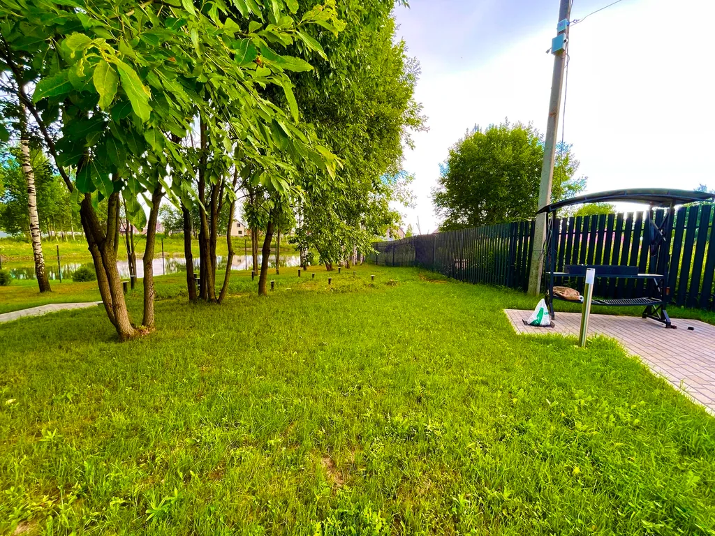 Дом Благодать у пруда семейный