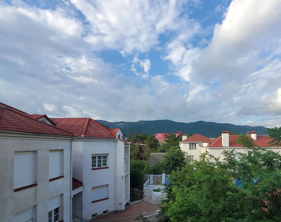 Квартира Двухкомнатная квартира рядом с пляжем — Геленджик