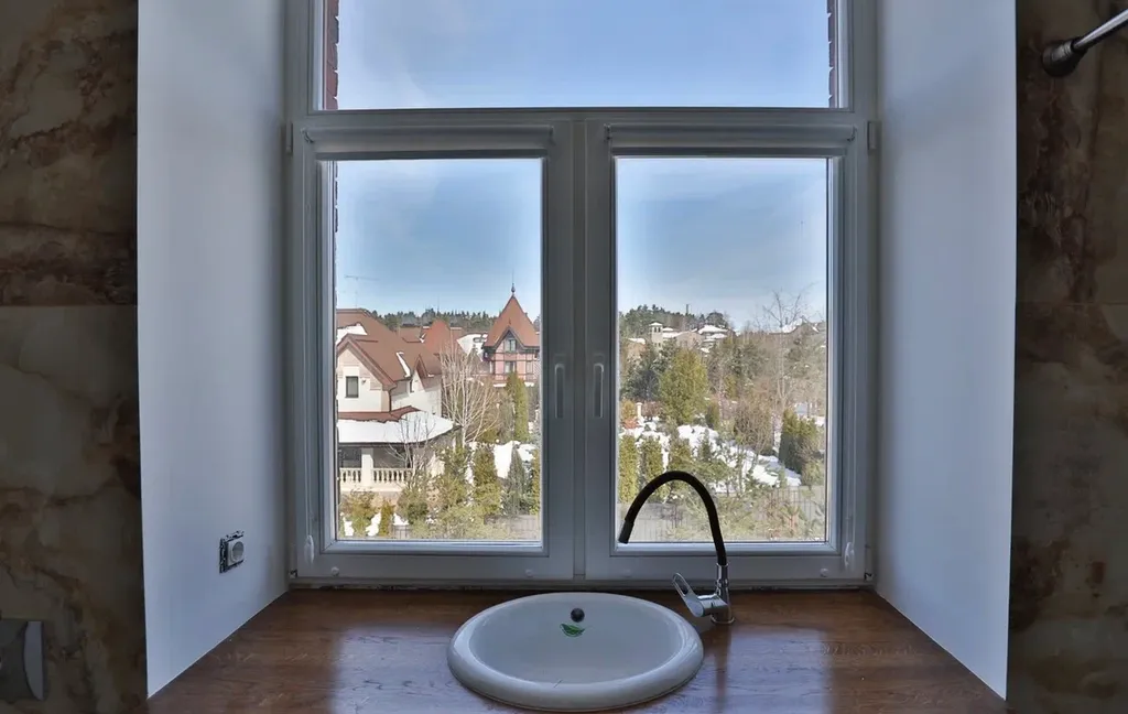 Уютный коттедж в красивом посёлке