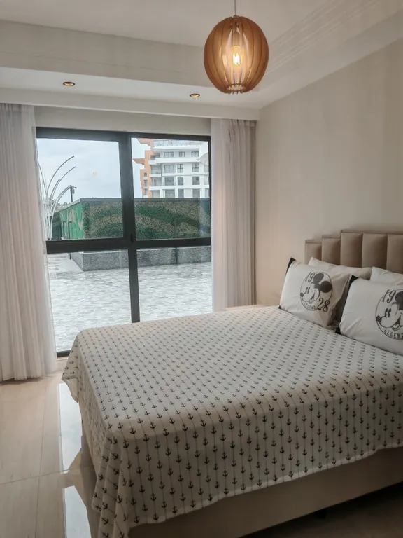 Квартира 1+1 в Azura World c видом на бассейн и аквапарком