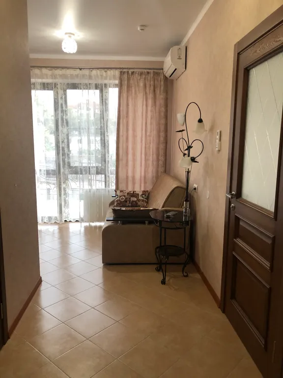 Квартира Квартира Комфортный двухкомнатный полулюкс с балконами — Геленджик