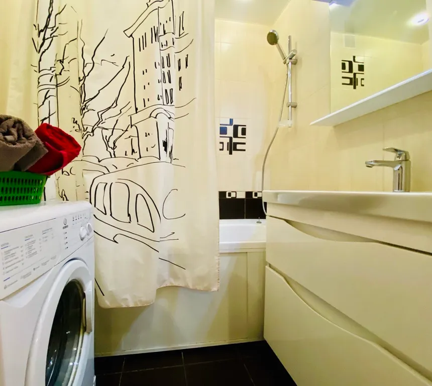 Уютная 1-комнатная квартира с балконом в центре