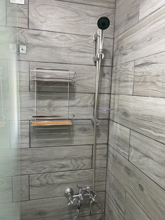 Апартамент с новым ремонтом возле ж/д вокзала