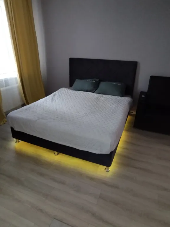 Студия у набeрежной в самoм центpе