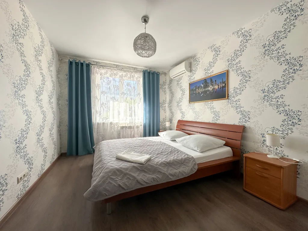 Двухкомнатная просторная квартира для вашего отдыха