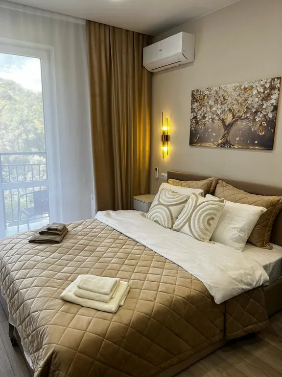 Студия с видом на парк