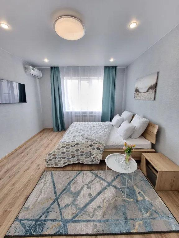 Стильная однокомнатная квартира для пары (Уютный Дом)