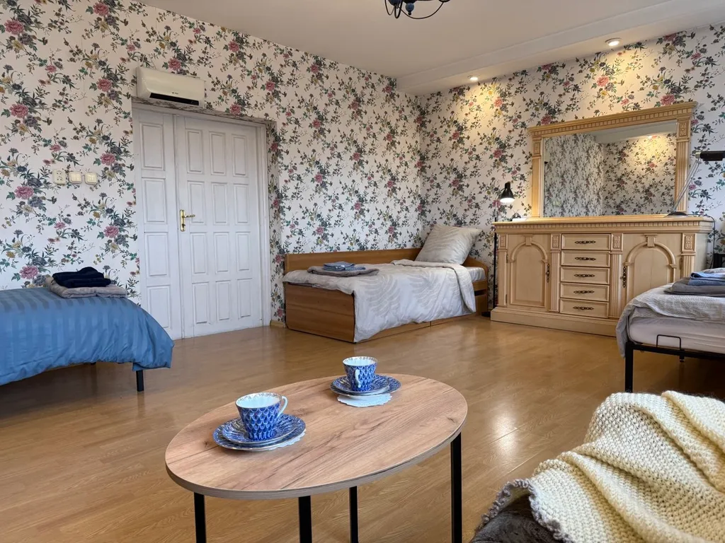 Двухуровневая квартира с парковкой и двумя санузлами